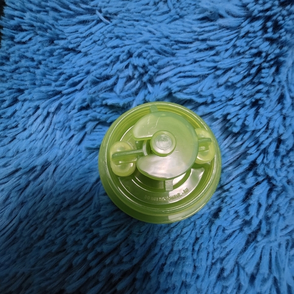 Starbucks 2022 Matte Green Tumbler 16 OZ - Picture 6 of 8